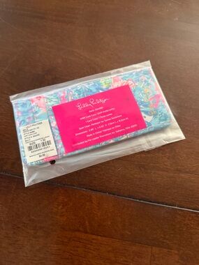 NEW Lilly Pulitzer Card Wallet